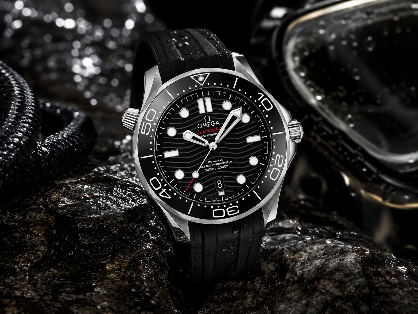 Premium Diver Style Watch – Black Dial with Silicone Strap